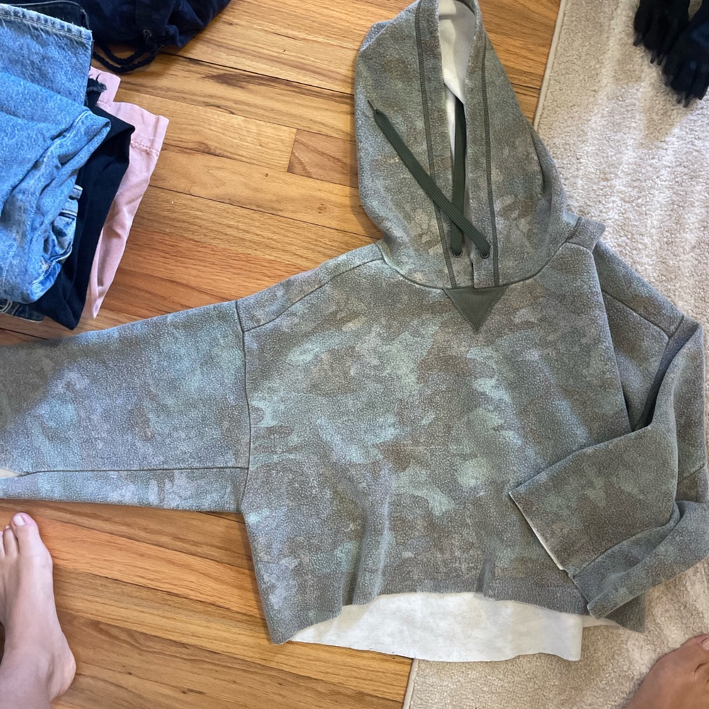 Free people super soft cropped hoodie